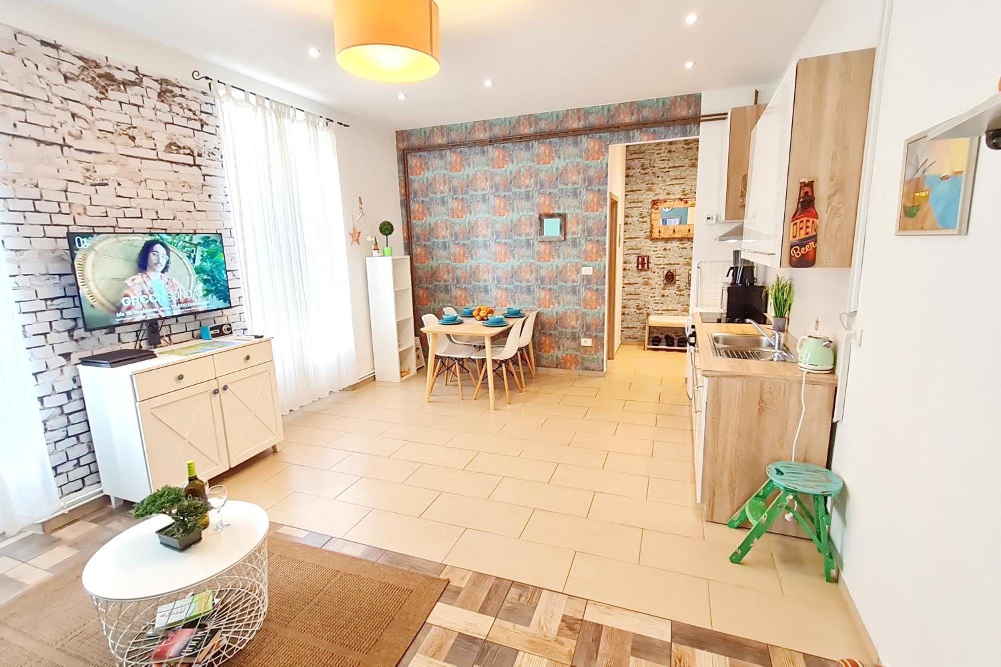 PUY Apartments Epulon מראה חיצוני תמונה